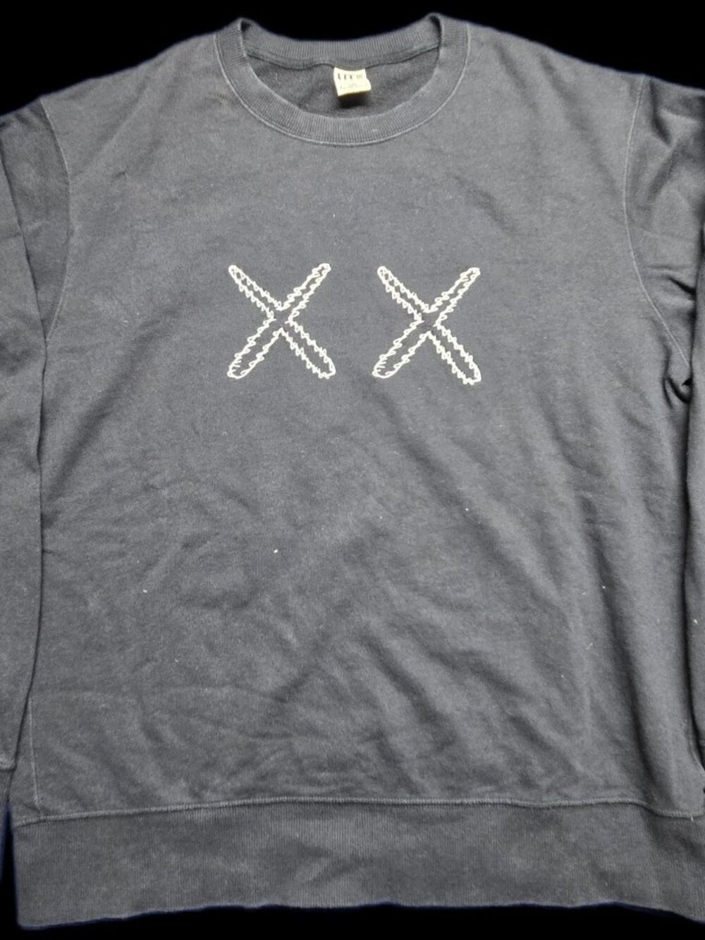 KAWS x Sesame Street Uniqlo UT Crewneck Sweatshirt Size M